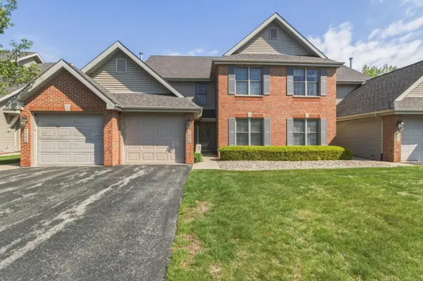 1096 Lakewood Court, Schererville, IN 46375