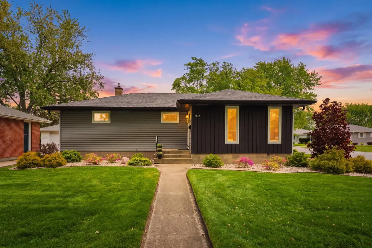 9247 Cottage Grove Avenue, Highland, IN 46322 - #1