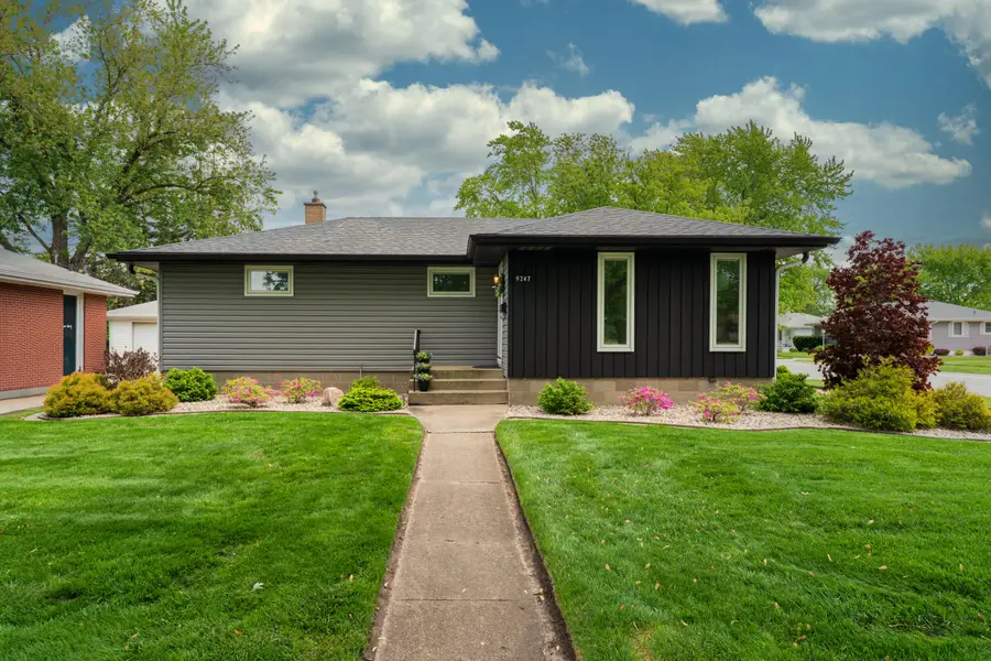 9247 Cottage Grove Avenue, Highland, IN 46322 - #2
