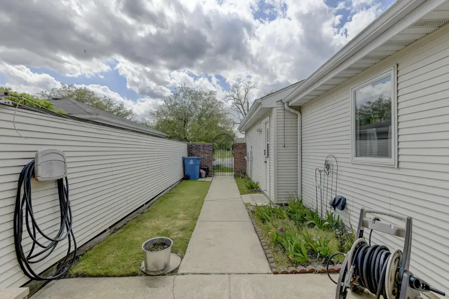 2242 Deerpath Drive W, Schererville, IN 46375 - #3