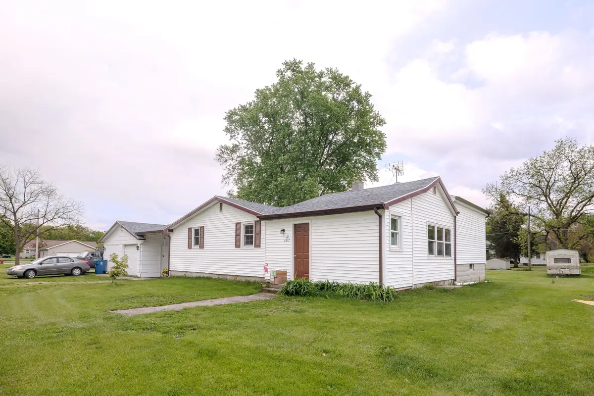 607 E Washington Street, Morocco, IN 47963 - #1