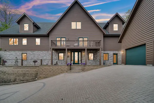 12 Ridge Drive, Dune Acres, IN 46304