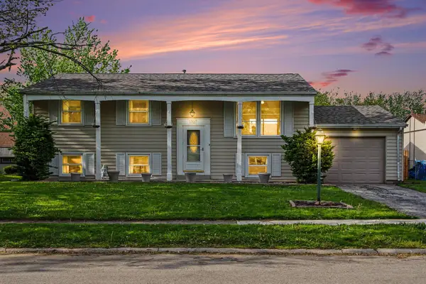 1707 Peachtree Drive, Valparaiso, IN 46383