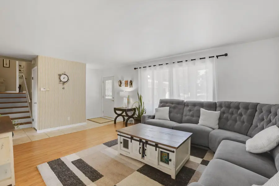 8612 Jefferson Avenue, Munster, IN 46321 - #2