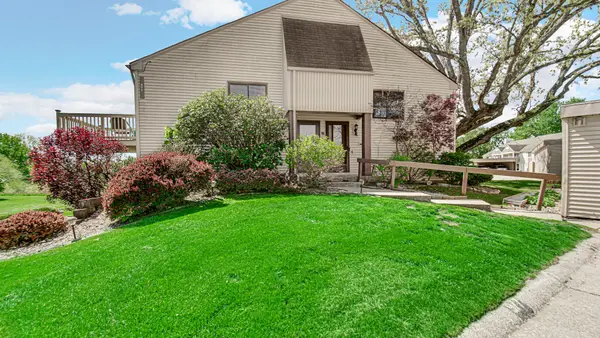 975 Millpond Road N, Valparaiso, IN 46385