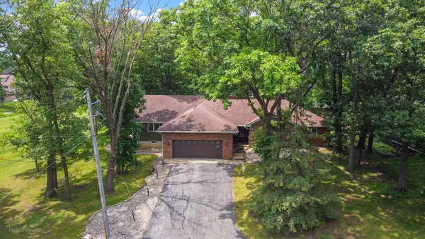 9096 Knickerbocker Street, St. John, IN 46373