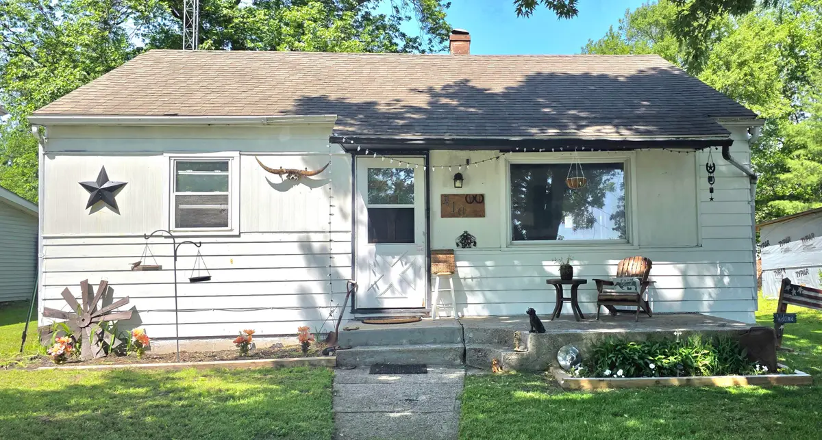 410 N Polk Street, Morocco, IN 47963 - #1