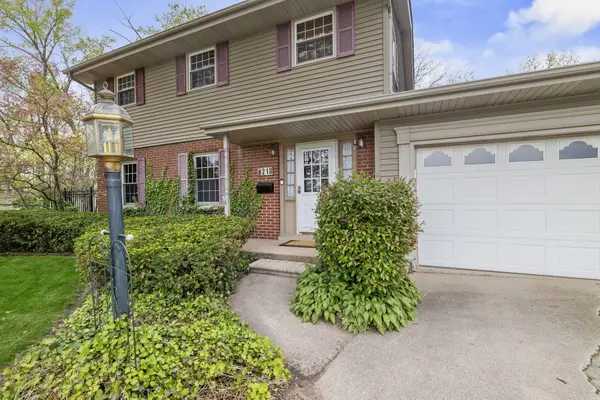 218 W 38th Court, Griffith, IN 46319