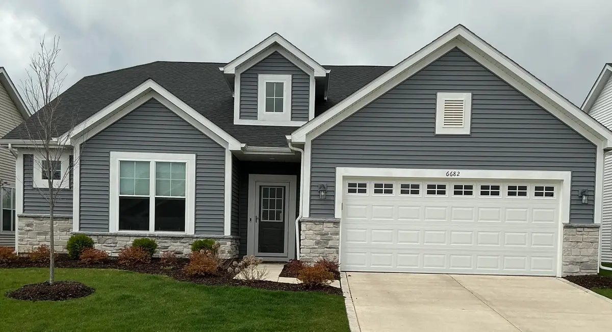 6682 Sky Drive, Schererville, IN 46375 - #1