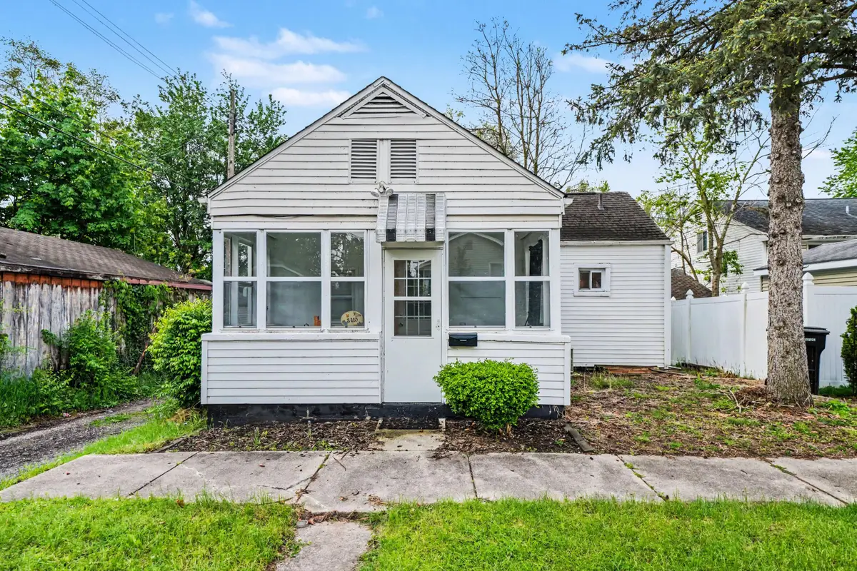 3410 Wall Street, South Bend, IN 46615 - #1