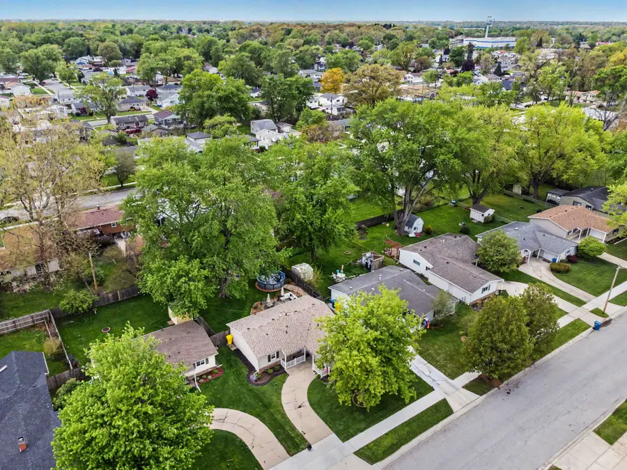 1226 N Glenwood Avenue, Griffith, IN 46319 - #3