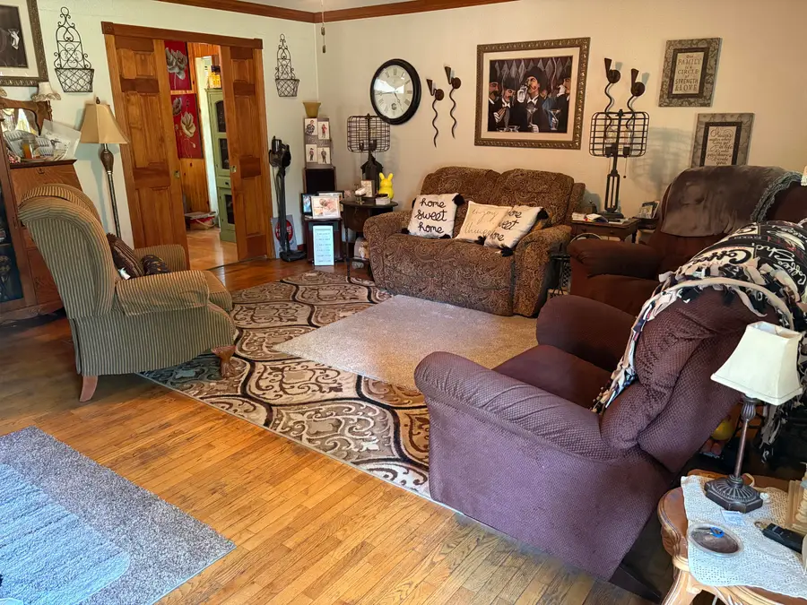 300 11th Street Sw, Demotte, IN 46310 - #2