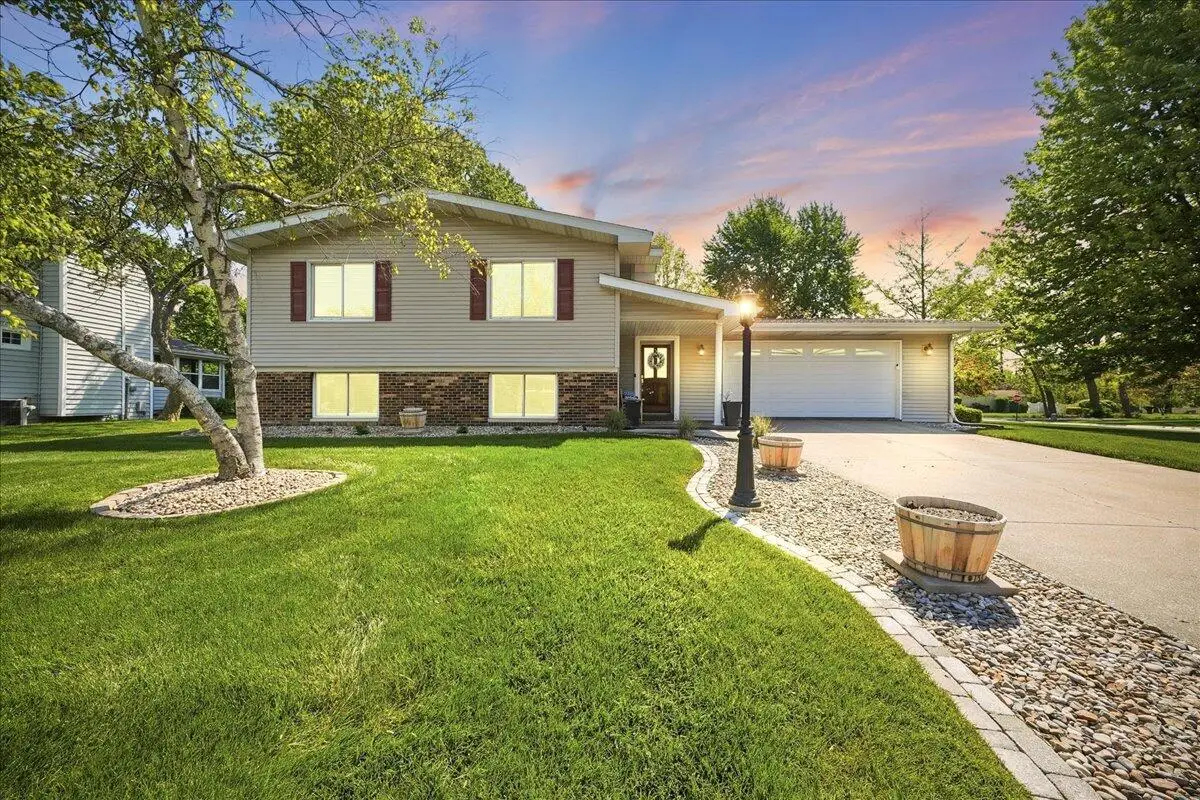 4000 Lancaster Drive, Valparaiso, IN 46383 - #1