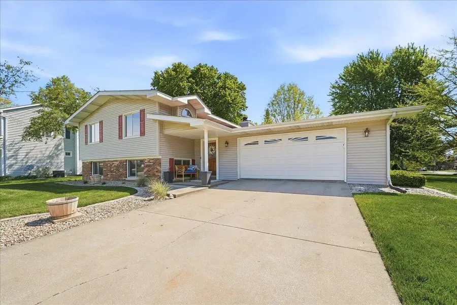 4000 Lancaster Drive, Valparaiso, IN 46383 - #2