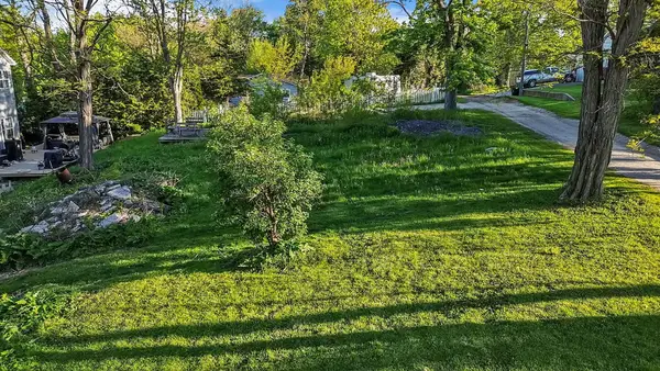 22 S Kenworthy Street, Valparaiso, IN 46385