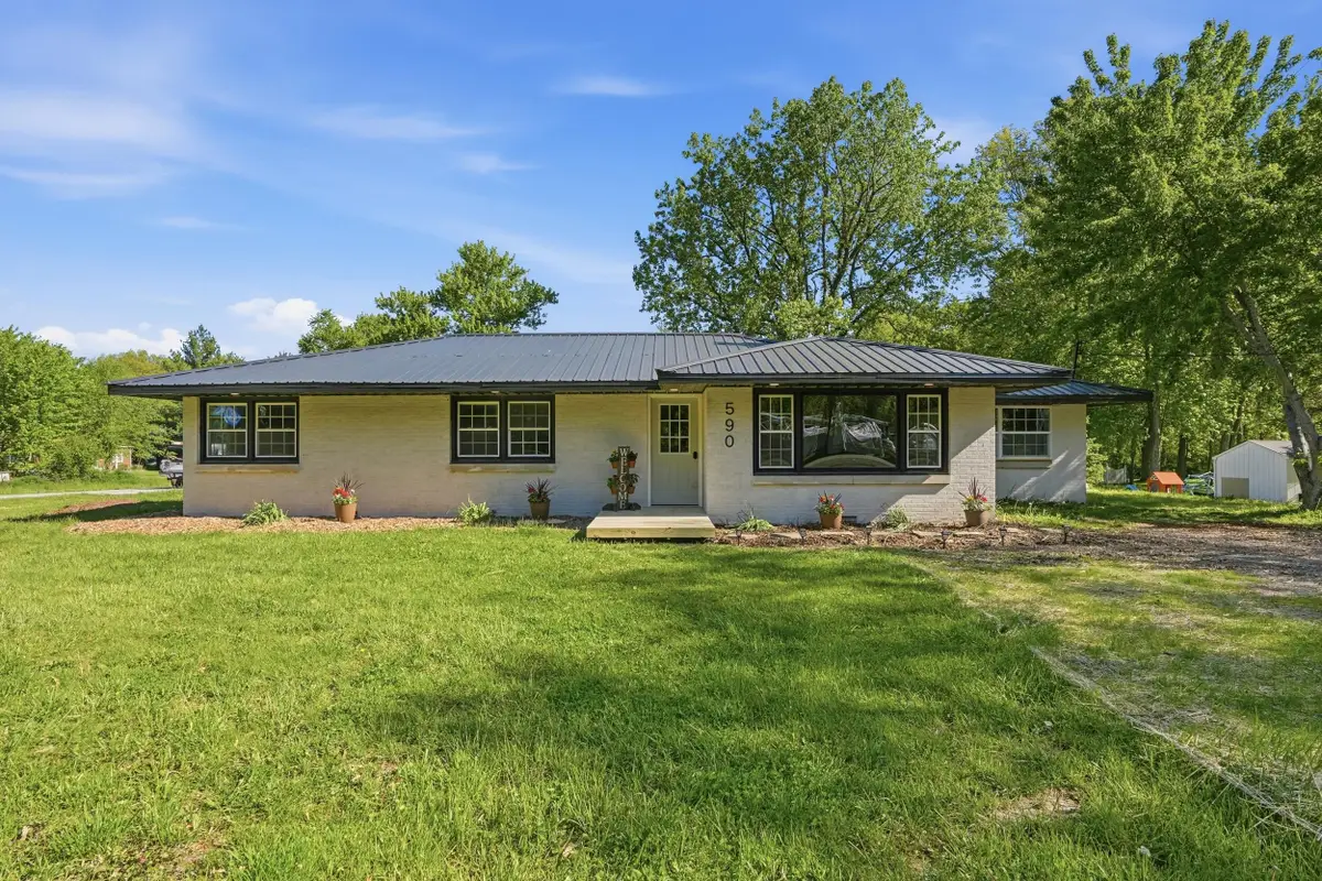 590 E Oak Hill Road, Chesterton, IN 46304 - #1