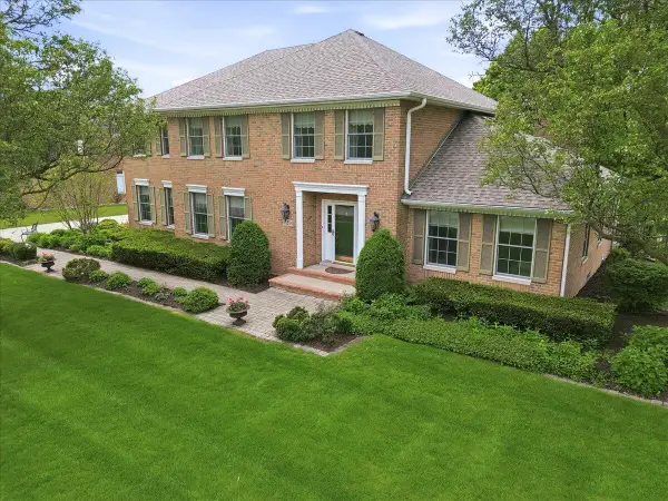 10204 Devonshire Lane, Munster, IN 46321