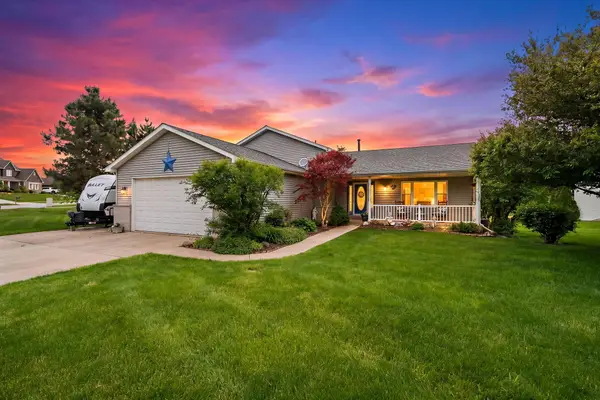 8262 Heron Lake Road, St. John, IN 46373