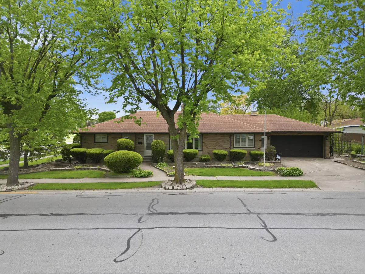 8505 5th Street, Highland, IN 46322 - #1