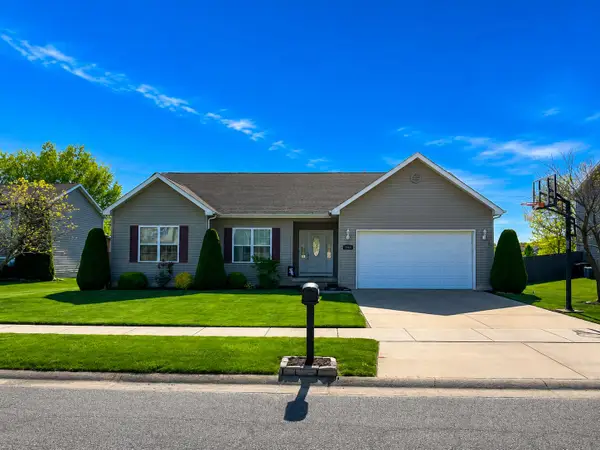 1044 Metz Court, Hobart, IN 46342