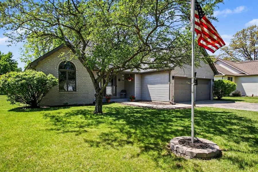 907 E 12th Street, Hobart, IN 46342 - #3