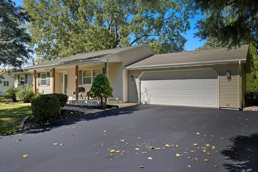 2325 Drop Anchor Drive, Crown Point, IN 46307 - #2
