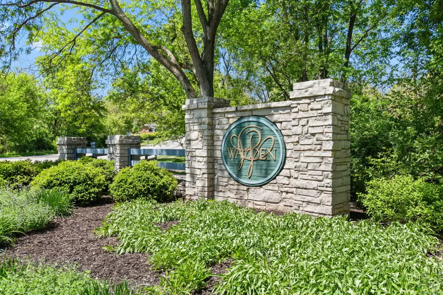 4414 Thornbury Drive E, Valparaiso, IN 46383 - #2