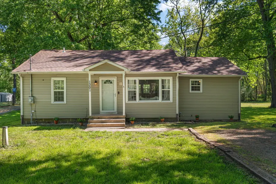 1301 S Cline Avenue, Griffith, IN 46319 - #3