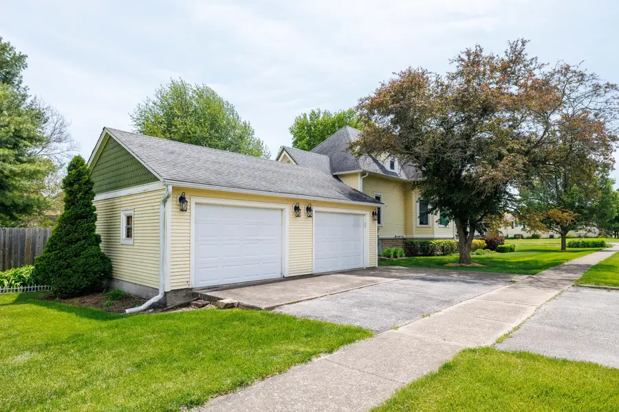 202 E Iroquois Street, Kentland, IN 47951 - #2