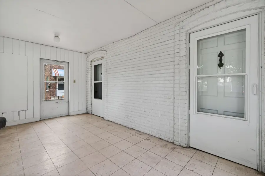 6542 S Mccook Avenue, Hammond, IN 46323 - #3