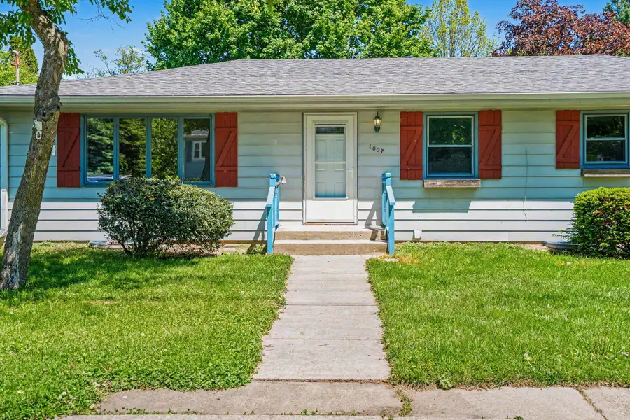 1007 H Street, La Porte, IN 46350 - #3
