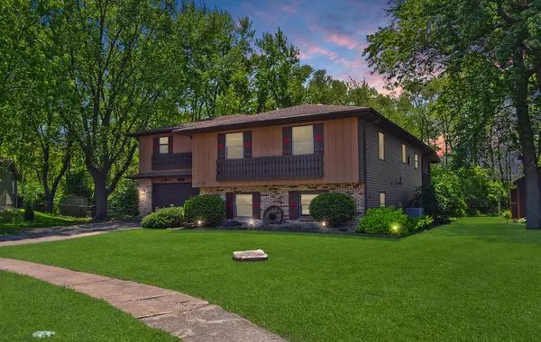 2735 Laguardia Street, Portage, IN 46368