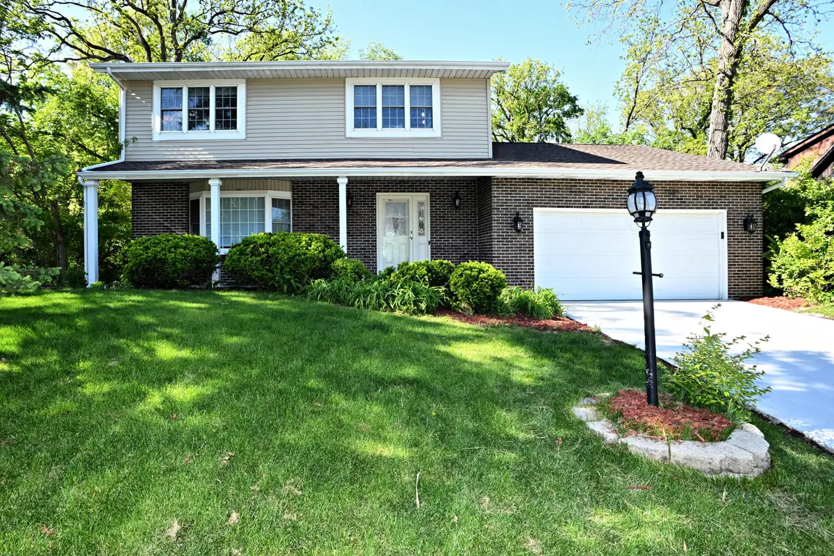 423 Shorewood Court, Valparaiso, IN 46385 - #1