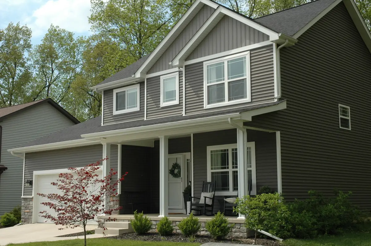 901 Hatch Lake Pkwy, Valparaiso, IN 46385 - #1