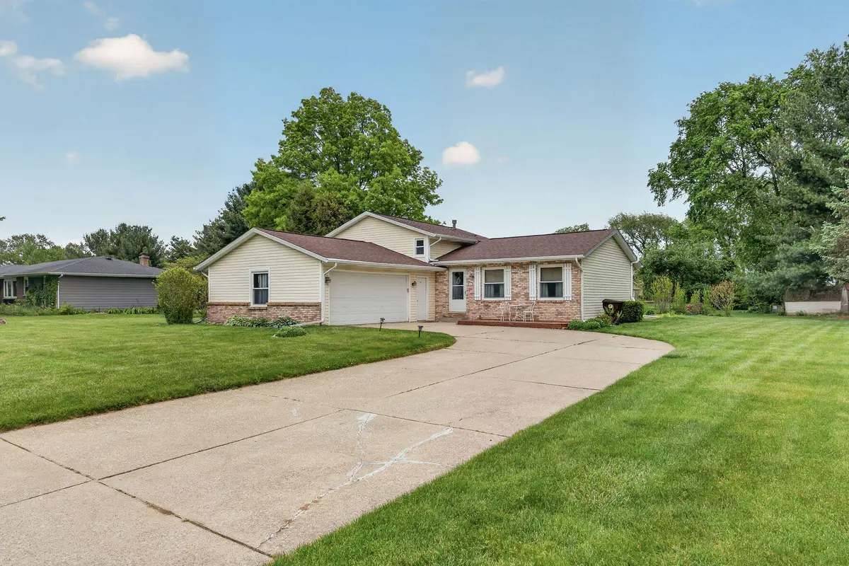340 Independence Drive, Valparaiso, IN 46383 - #1