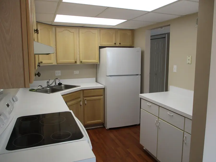402 Sturdy Road #1d, Valparaiso, IN 46383 - #2