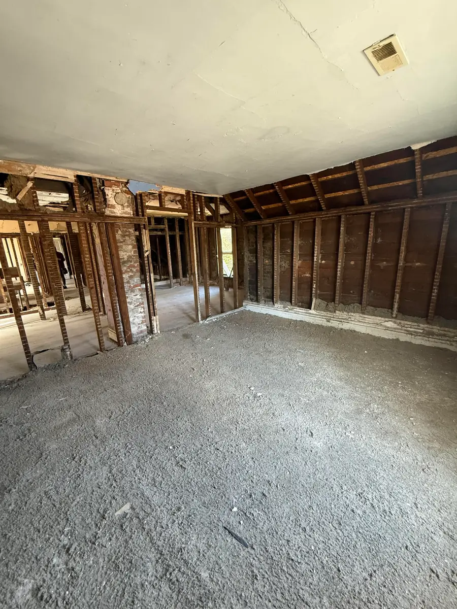 703 W 9th Street, Michigan City, IN 46360 - #2