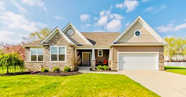 13 Covington Drive, Valparaiso, IN 46385