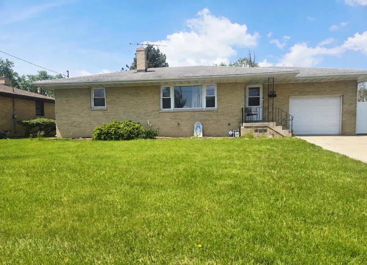 8606 Calumet Avenue, Munster, IN 46321 - #1