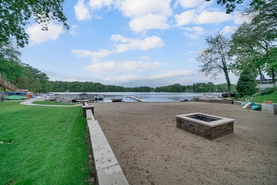 51 Lakeview Drive, Valparaiso, IN 46383 - #3