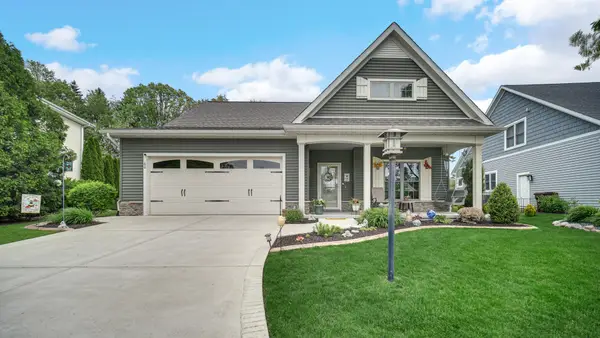 60 N Prairie Parkway, Valparaiso, IN 46385