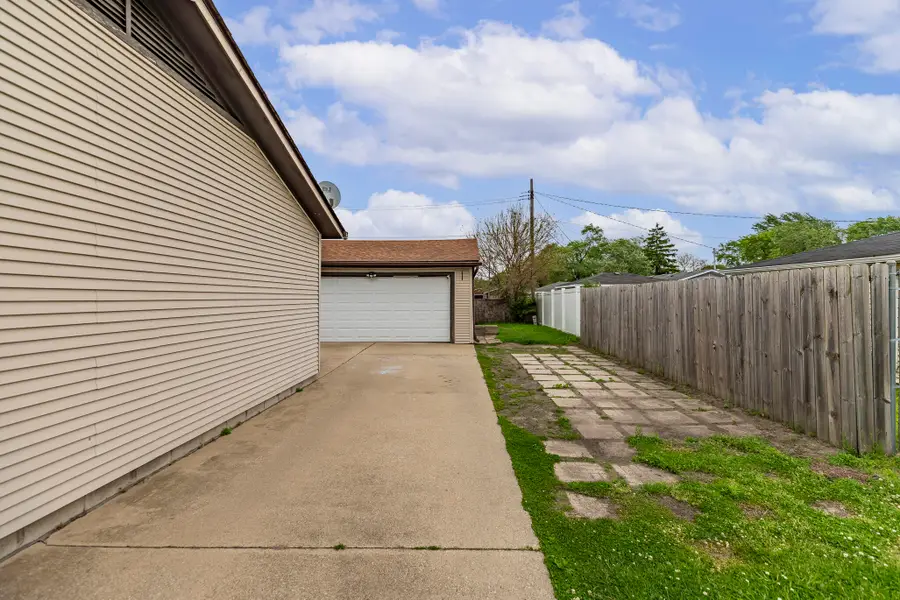 9419 Saric Drive, Highland, IN 46322 - #3