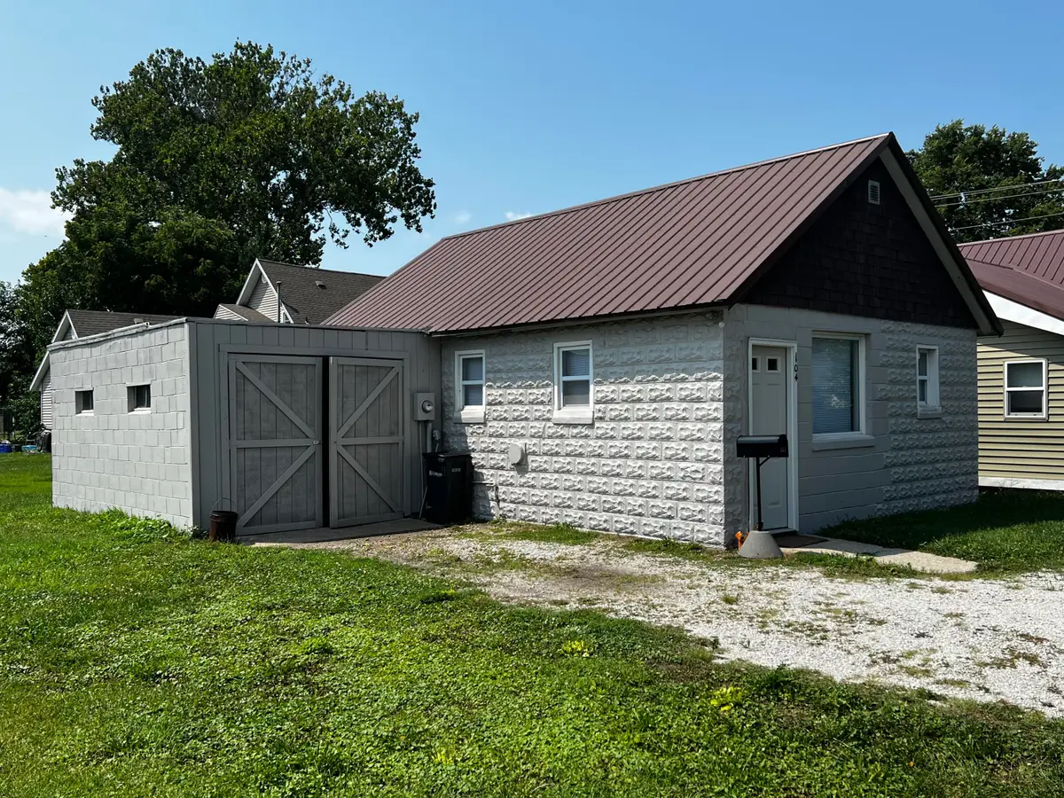 104 S Scott Street, Rensselaer, IN 47978 - #1