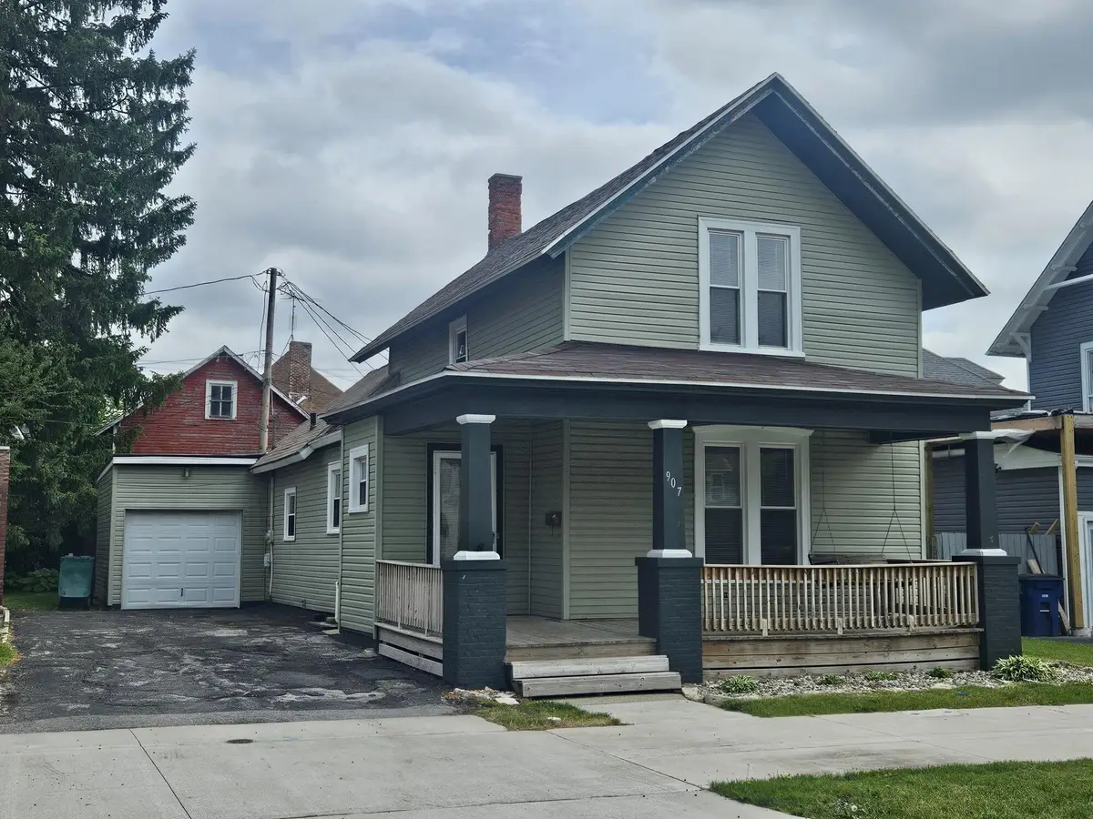 907 Tyler Street, La Porte, IN 46350 - #1