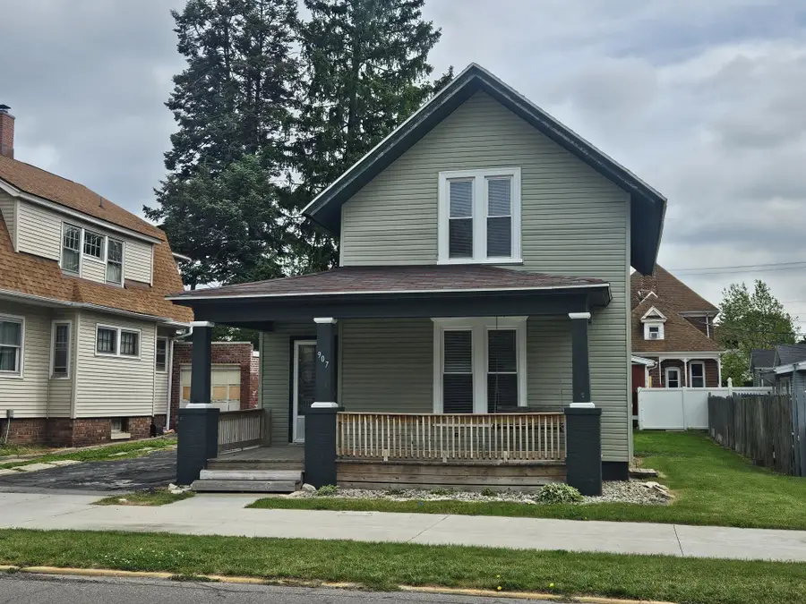 907 Tyler Street, La Porte, IN 46350 - #3