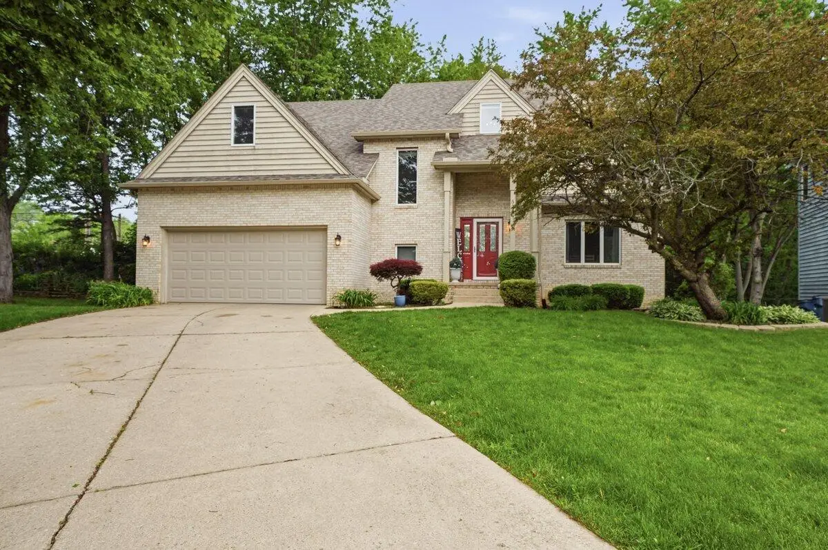 5204 Woodmere Court, Valparaiso, IN 46383 - #1