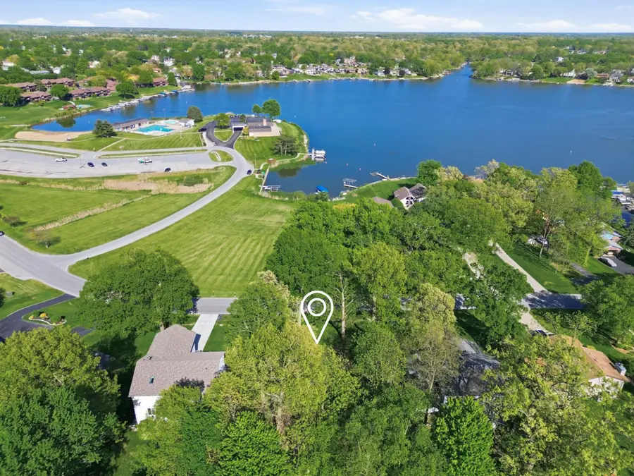 3580 W Lakeshore Drive, Crown Point, IN 46307 - #2