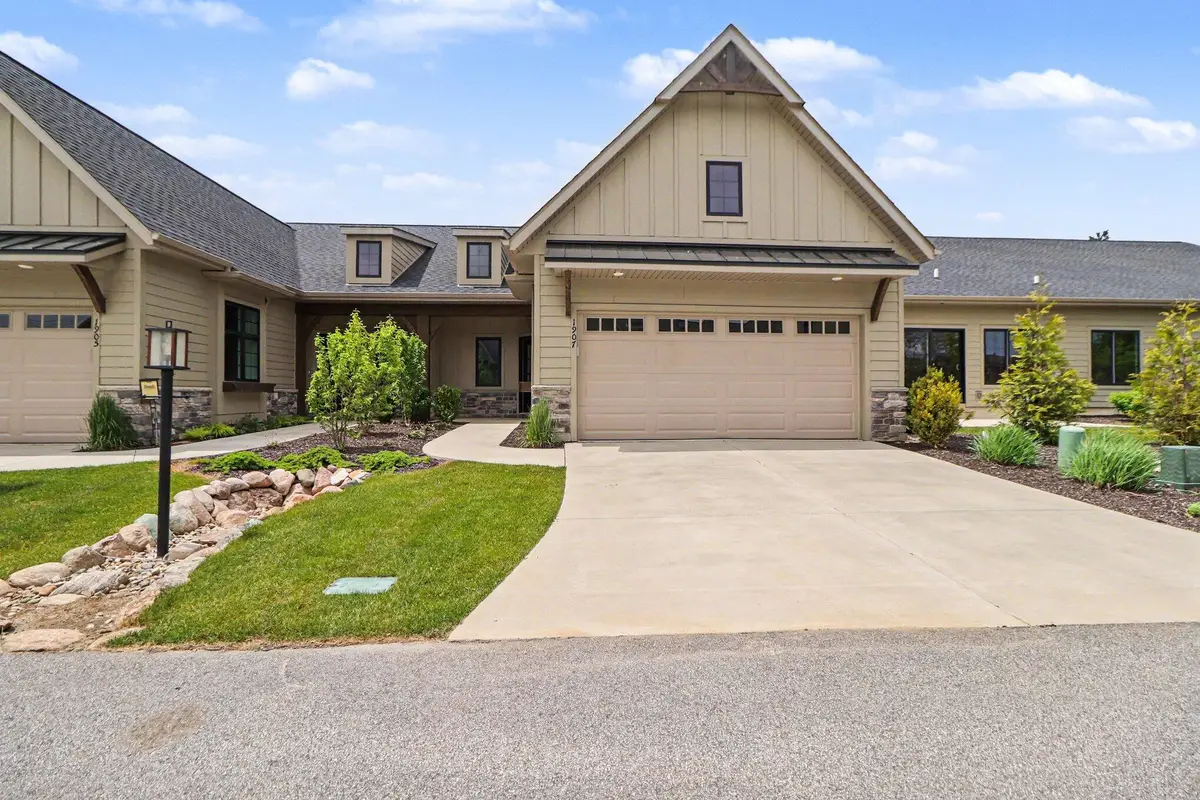 1907 E Woodglen Circle, Valparaiso, IN 46383 - #1