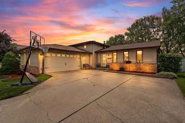 4925 W 89th Terrace, Crown Point, IN 46307