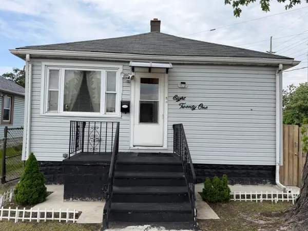 821 Huehn Street, Hammond, IN 46327